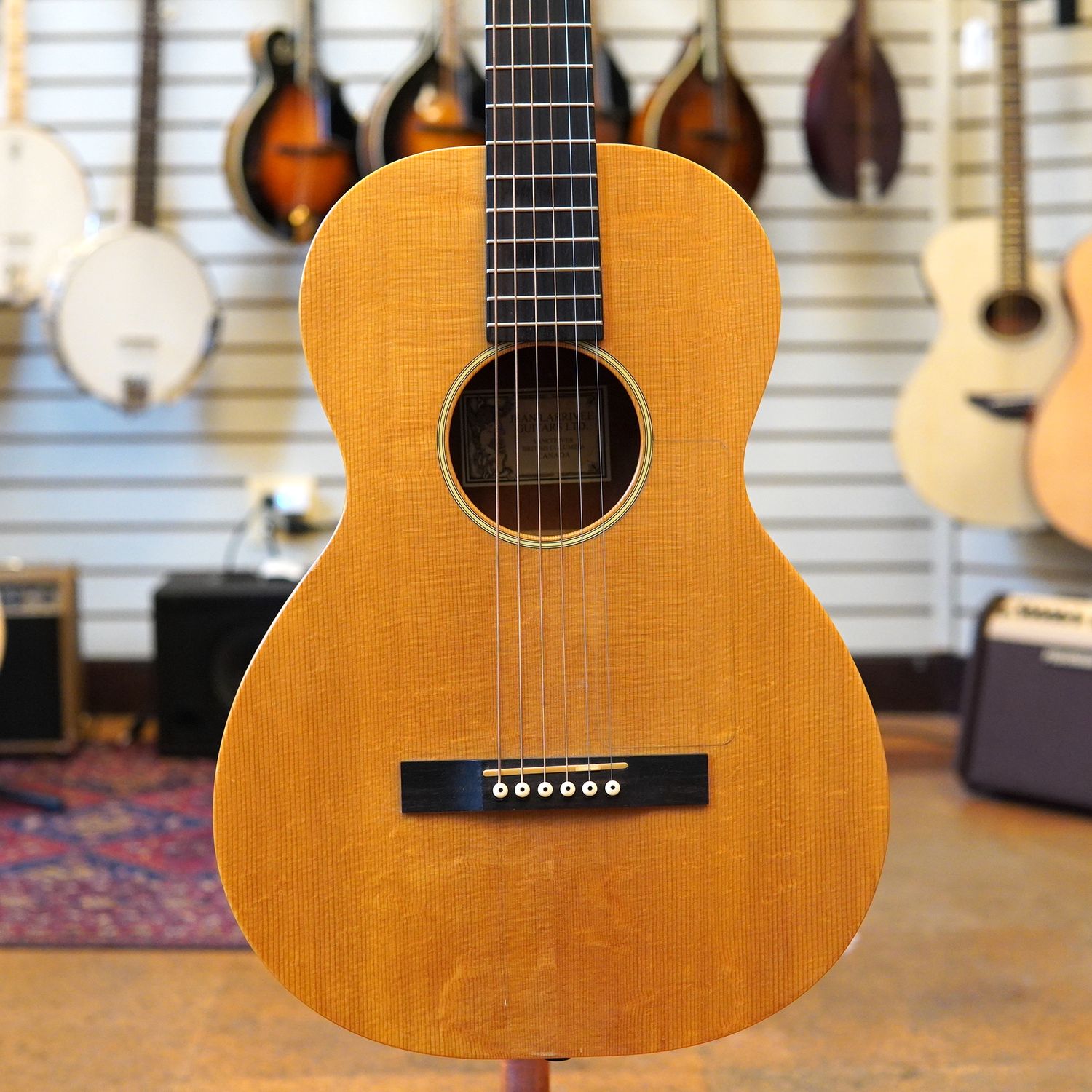 Larrivee O-01 Sitka Spruce/Mahogany Parlor Acoustic Guitar 1999 w/Padded Gig Bag