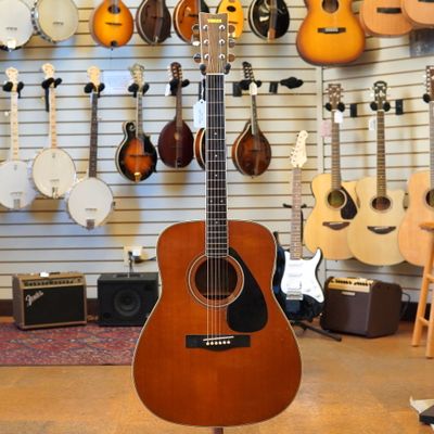 Yamaha FG-340T Spruce/Mahogany Dreadnought Acoustic Guitar Early Yamaha FG-340T Spruce/Mahogany Dreadnought Acoustic Guitar Early