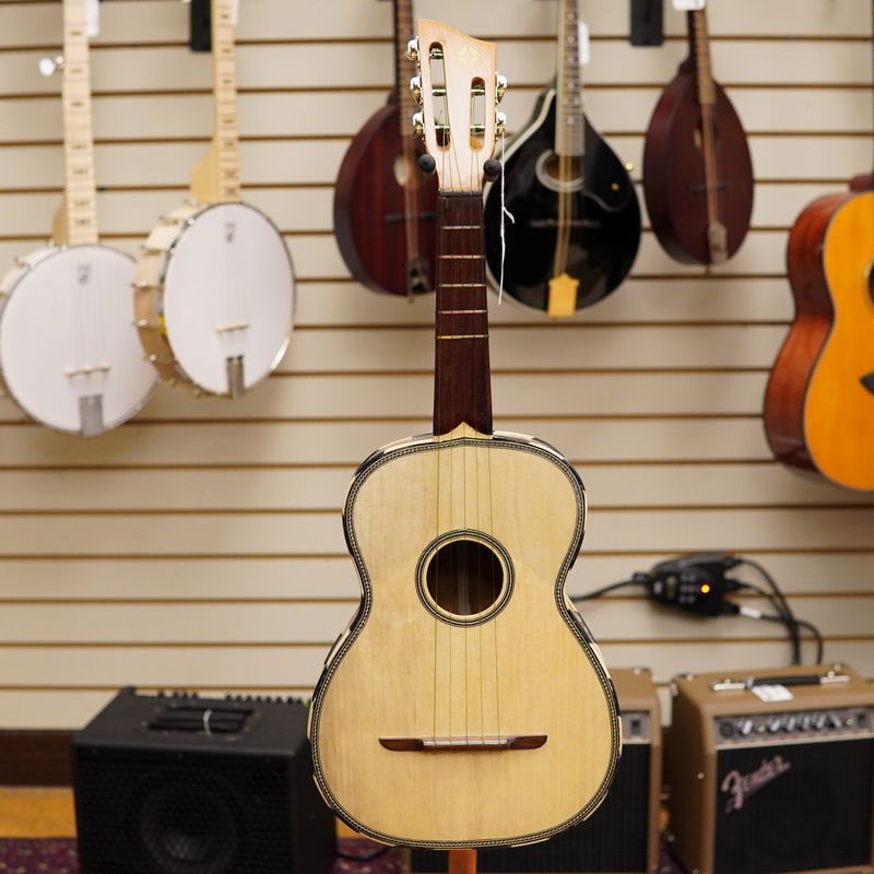 H. Jimenez Vihuela with Gig Bag (MIM)