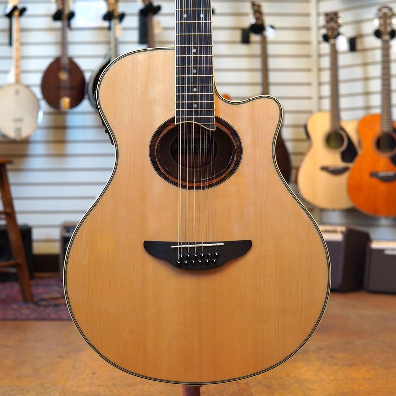 Yamaha APX700II-12 Thinline Acoustic-Electric 12-String Guitar Natural