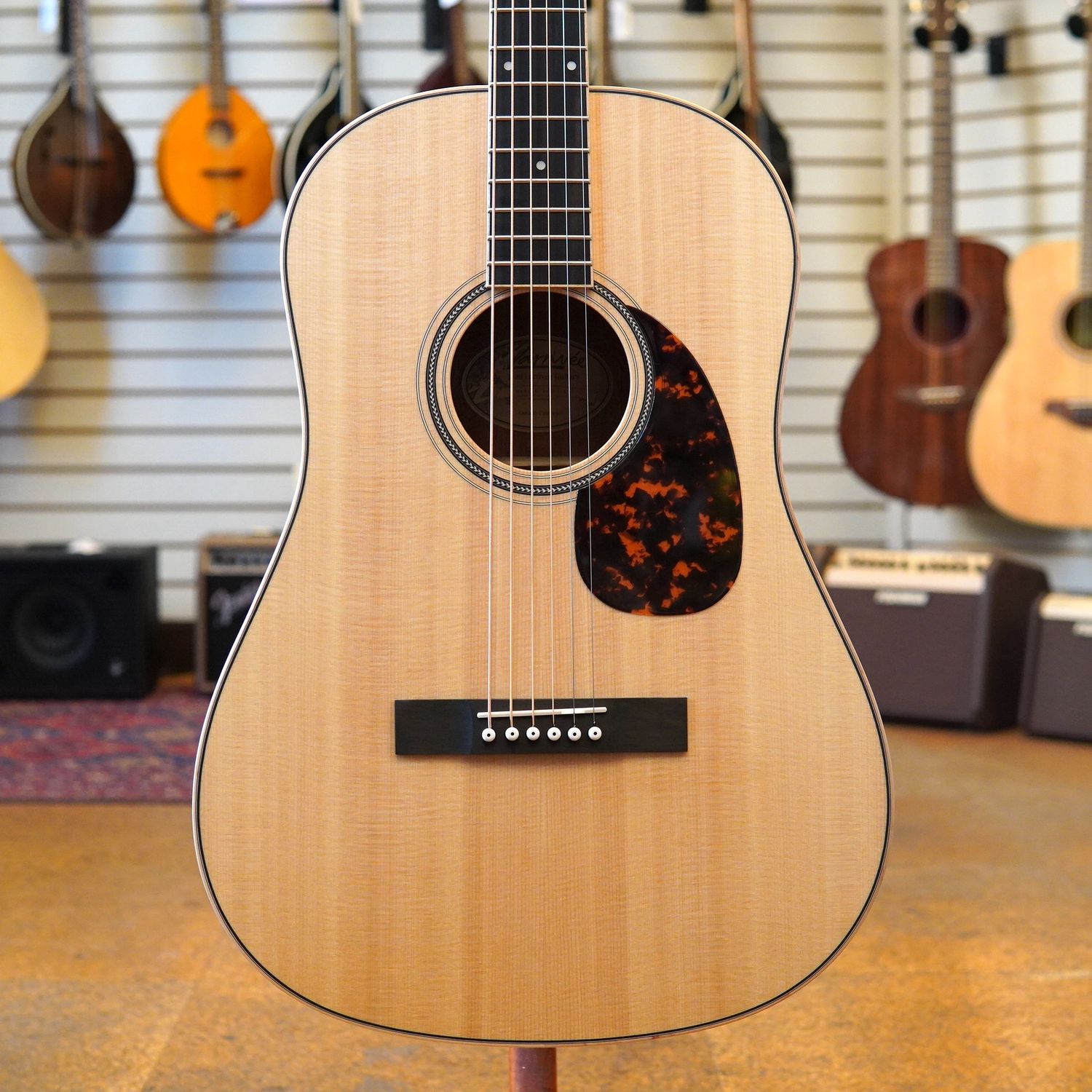 Larrivee BT-03 Sitka Spruce/Mahogany Baritone Dreadnought Acoustic w/Hard Case
