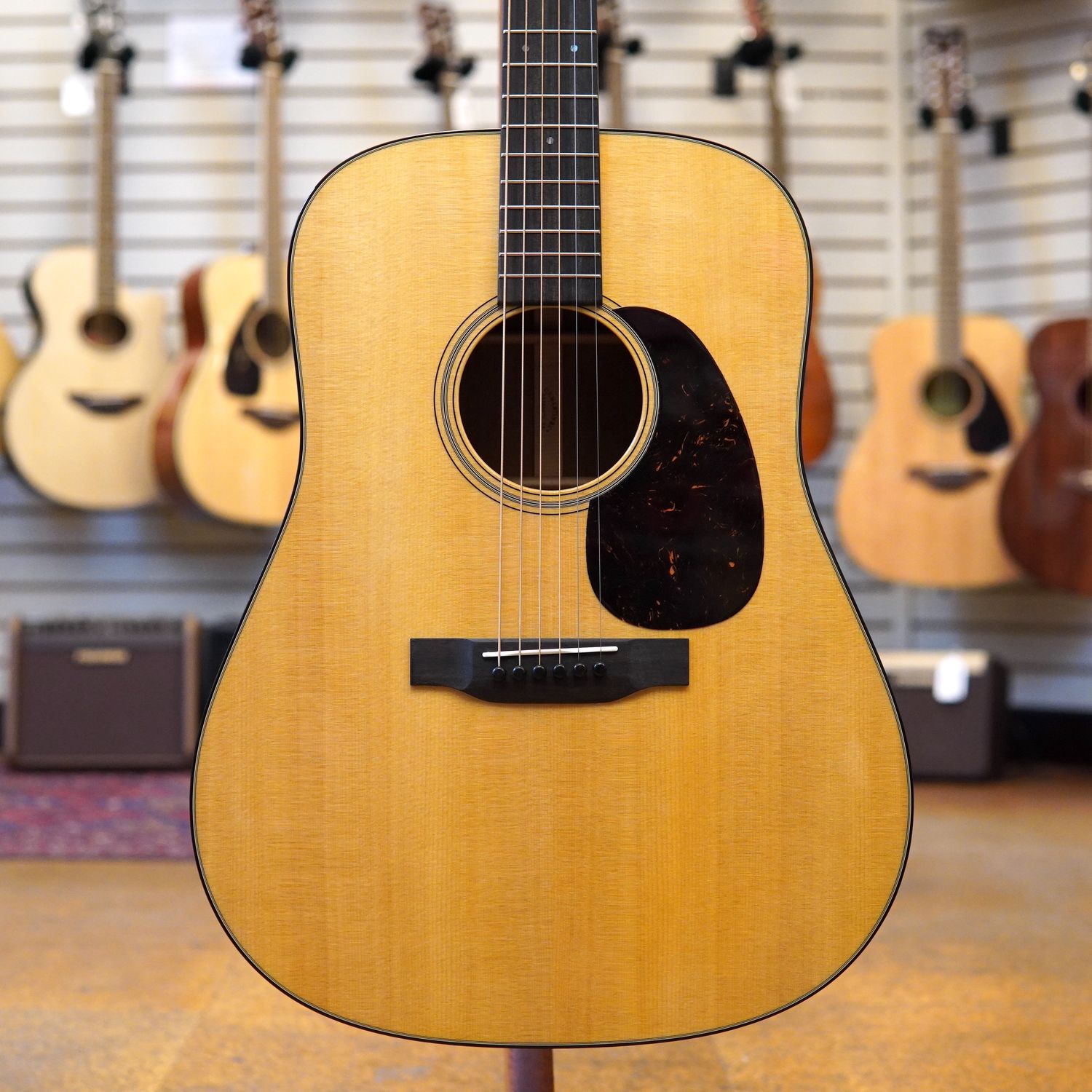 Martin D-18 Standard Series Sitka Spruce/Mahogany Dreadnought Acoustic Guitar w/Hard Case