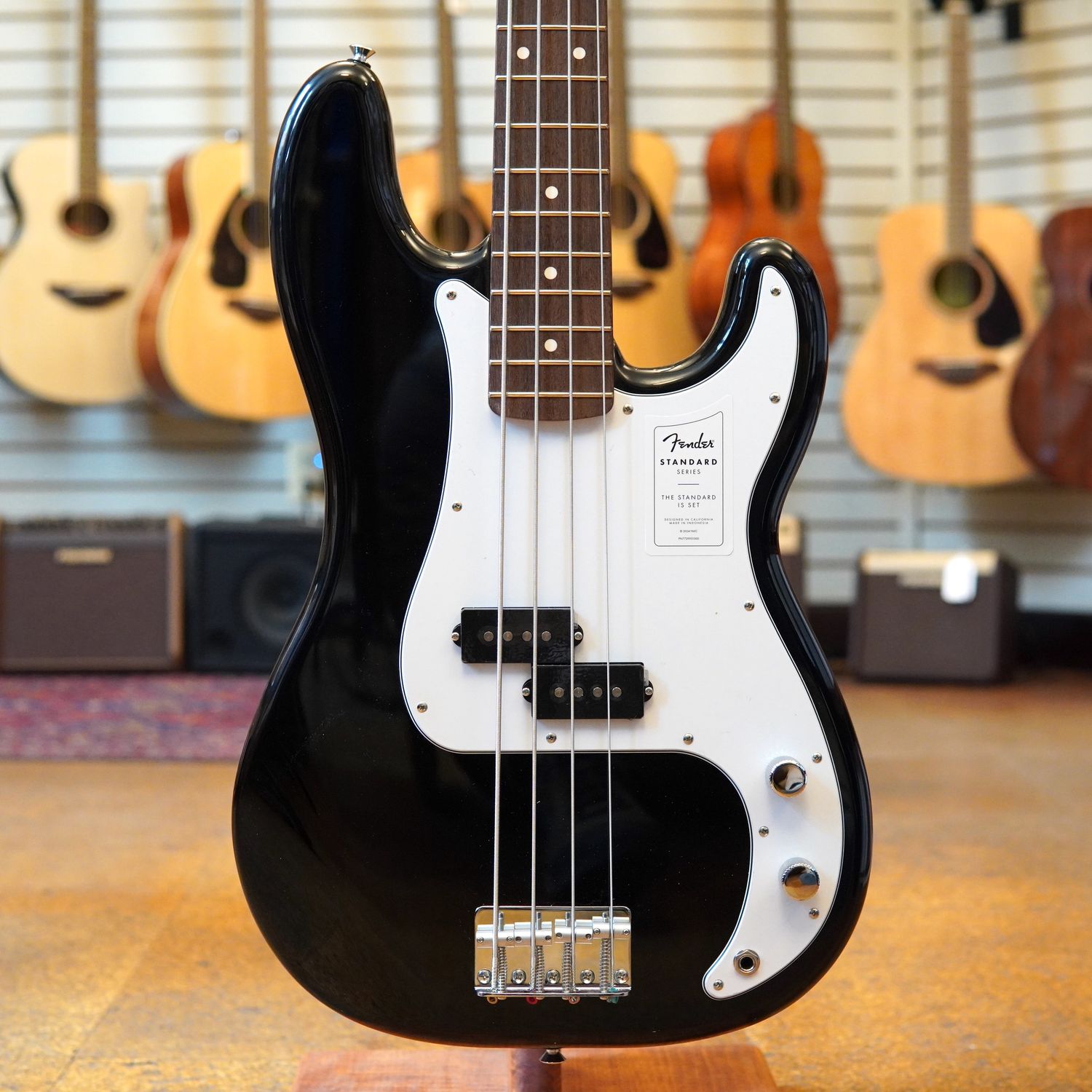 Fender Standard Precision Bass Black