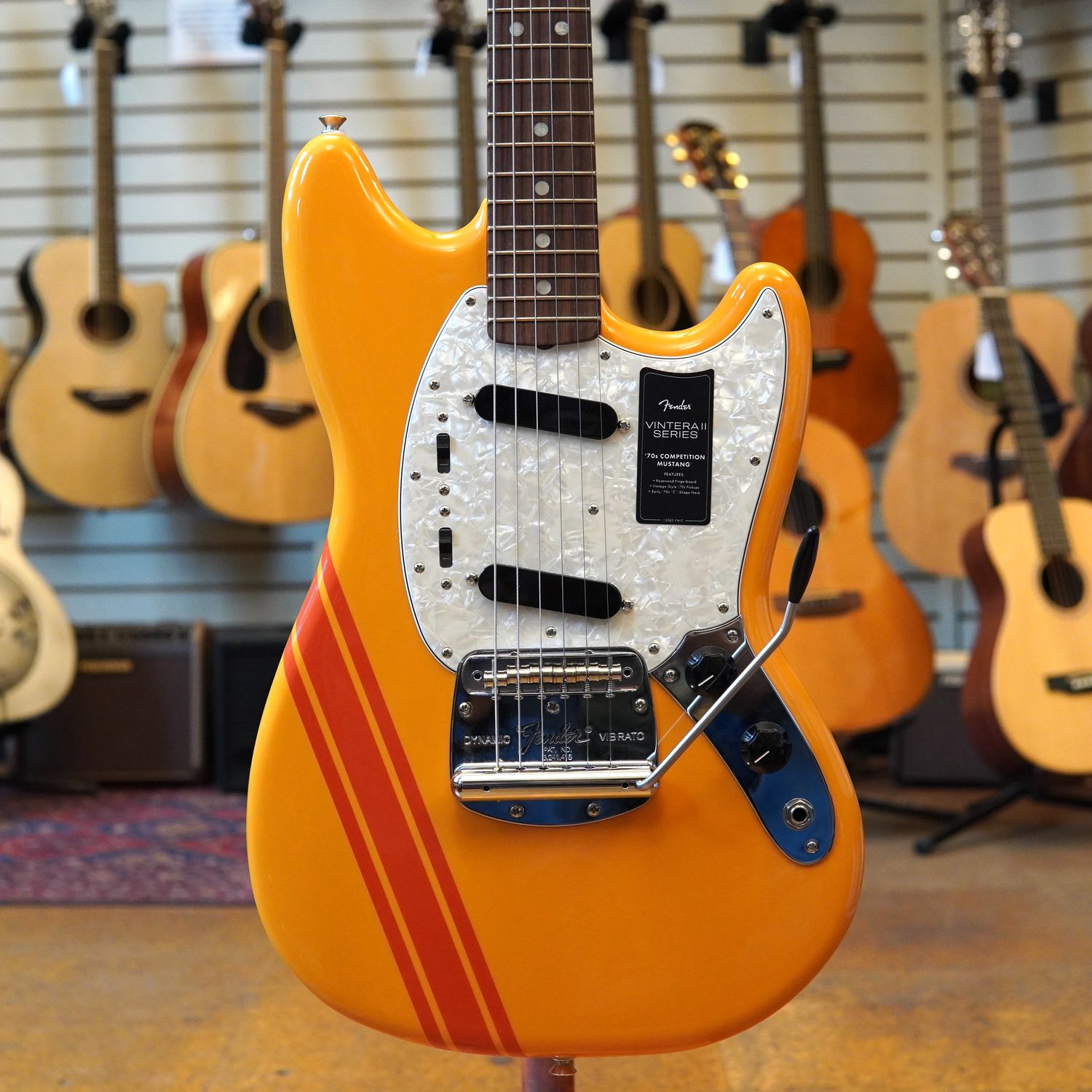 Fender Vintera II &#39;70s Competition Mustang 2024 Competition Orange w/Rosewood Fingerboard, Padded Gig Bag