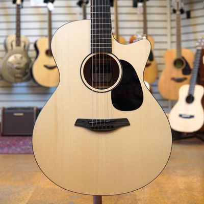 Furch Violet Gc-EM VTC Engelmann Spruce/Mahogany Acoustic-Electric Guitar w/Padded Gig Bag