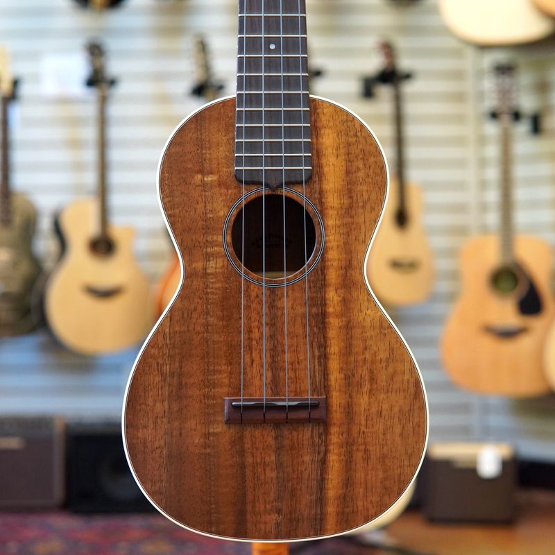 Martin 2K All-solid Hawaiian Koa Concert Ukulele w/Padded Gig Bag