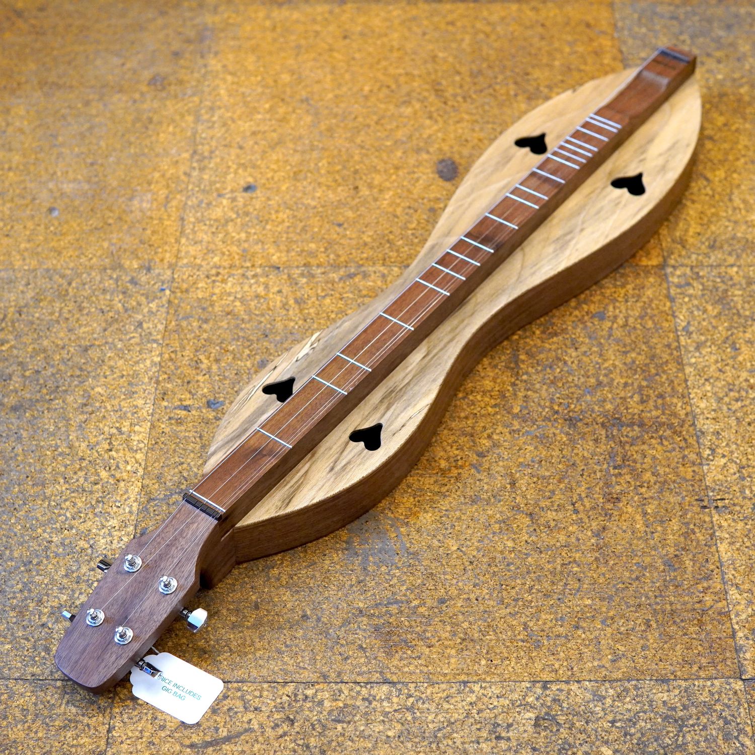 McSpadden 4FHWSY Walnut/Sycamore Hourglass Mountain Dulcimer w/Padded Gig Bag