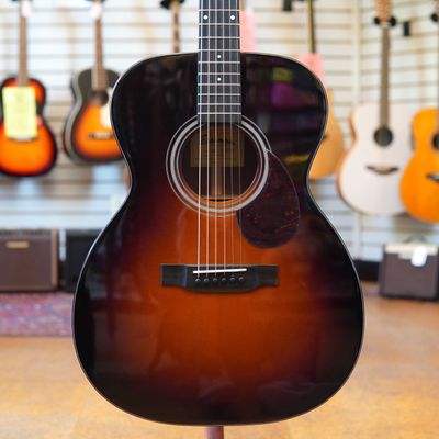 Eastman E10OM-TC-SB Thermo-cured Adirondack Spruce/Mahogany Acoustic Guitar Sunburst w/Hard Case