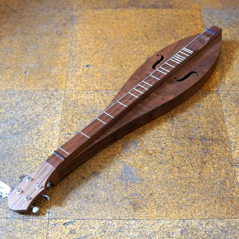 McSpadden 4FT26WW 26&quot; All-Walnut Teardrop Mountain Dulcimer w/Padded Gig Bag