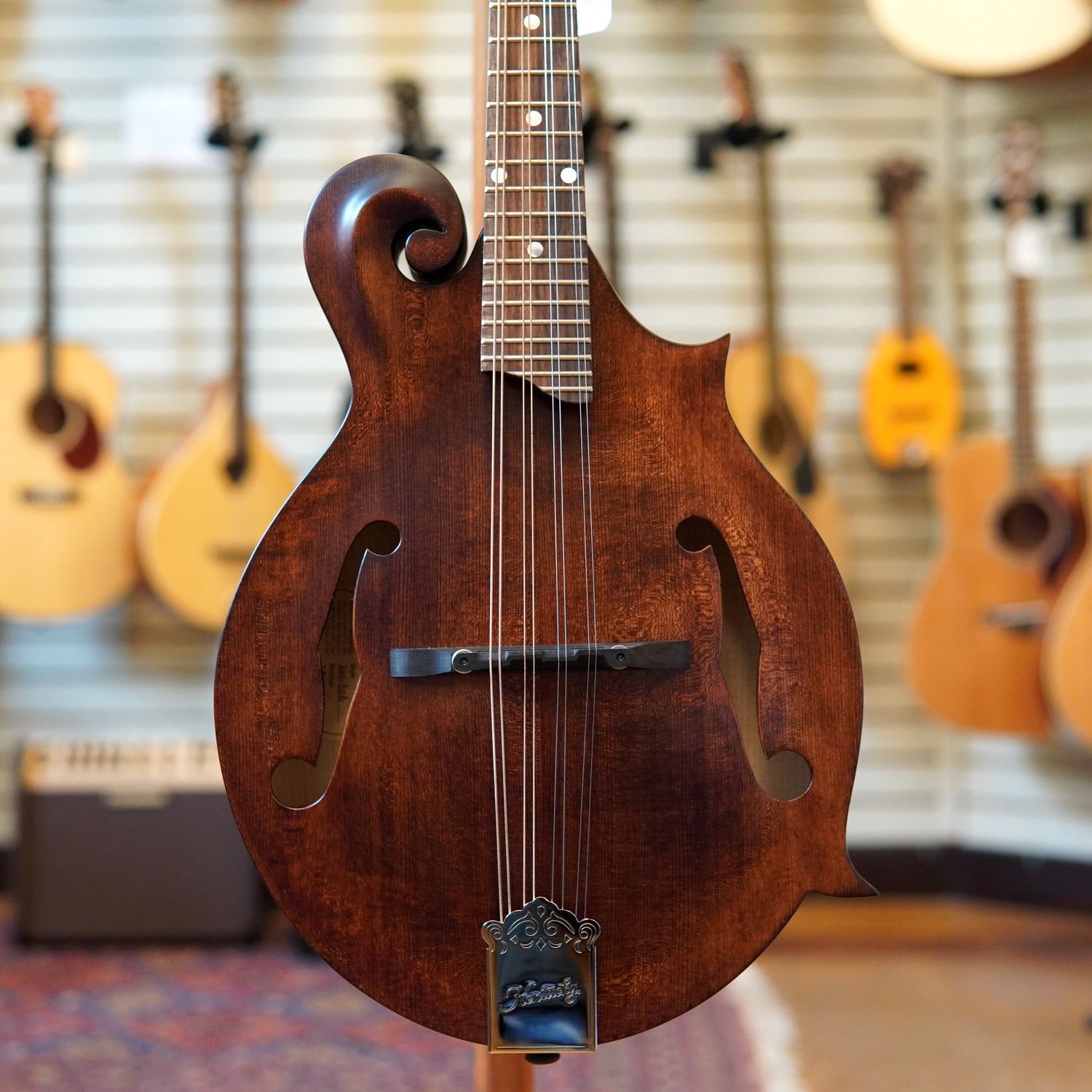Kentucky KM-606 Standard F-Model Mandolin Satin Brown w/Padded Gig Bag
