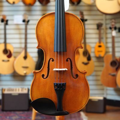 Maple Leaf Strings Model 140 Apprentice 4/4 Violin Outfit w/Bow, Hard Case