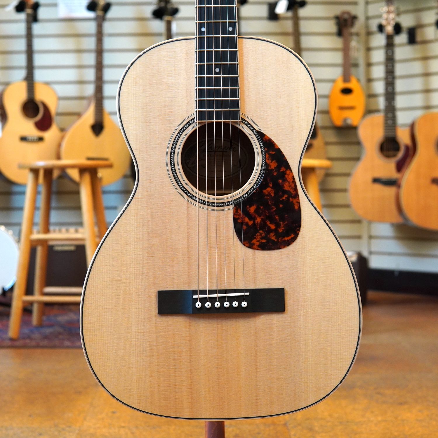 Larrivee USA 00-03 Recording Series Sitka Spruce/Mahogany Acoustic Guitar w/Hard Case