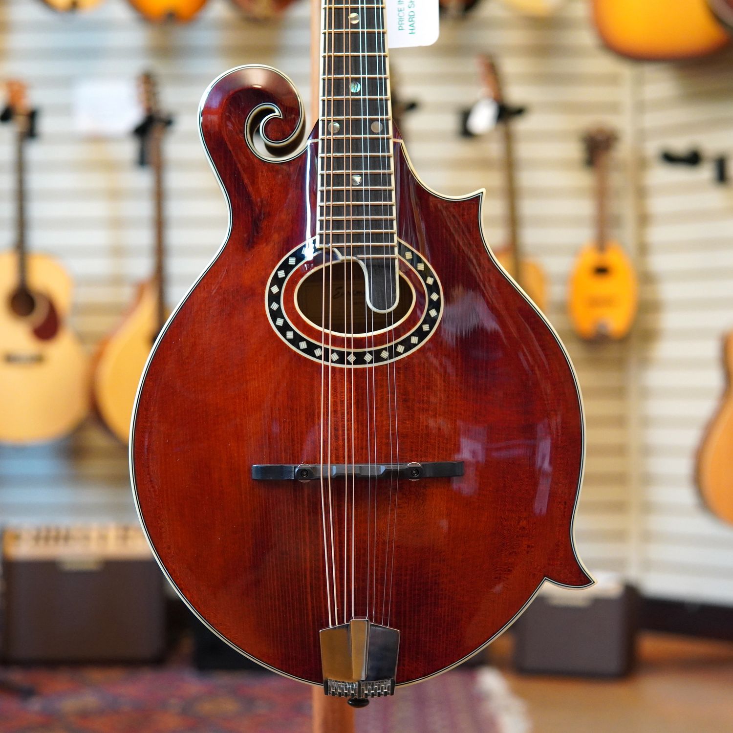 Eastman MD814 Adirondack Spruce/Flamed Maple F-Style Oval Hole Mandolin Classic Finish w/Hard Case