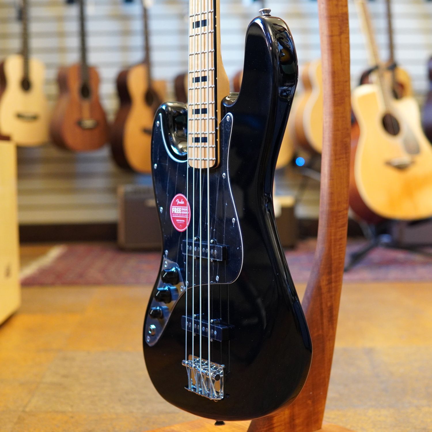 Squier Classic Vibe '70s Jazz Bass, Left-Handed Black