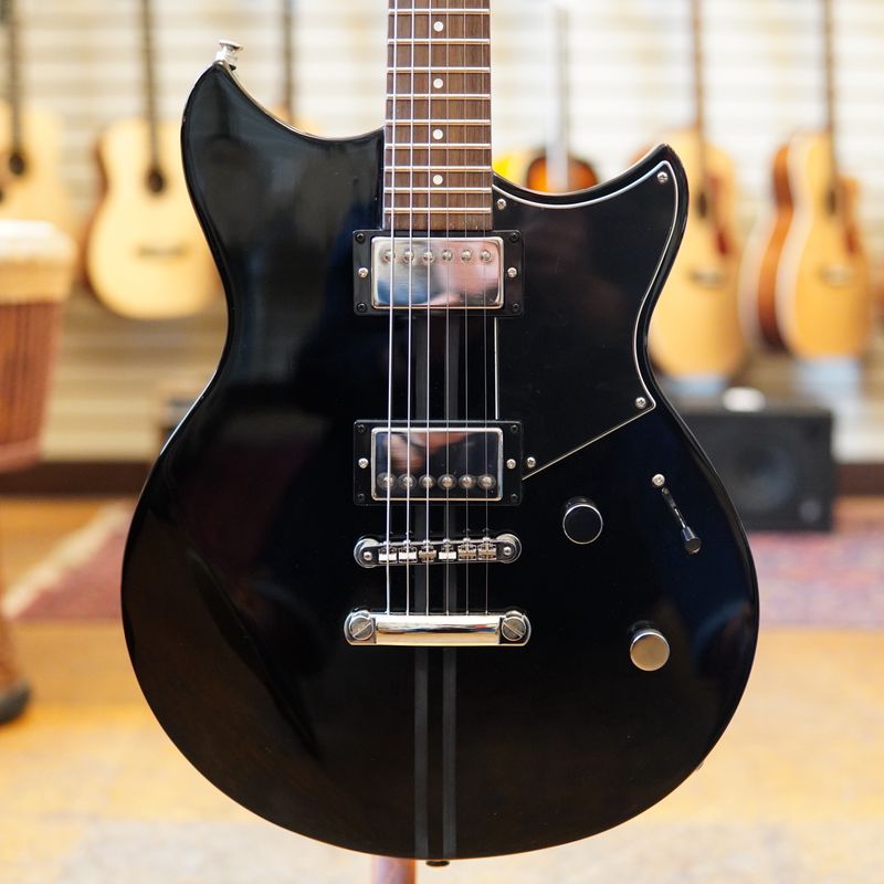 Yamaha Revstar Element RSE20 Solid Body Electric Guitar Black