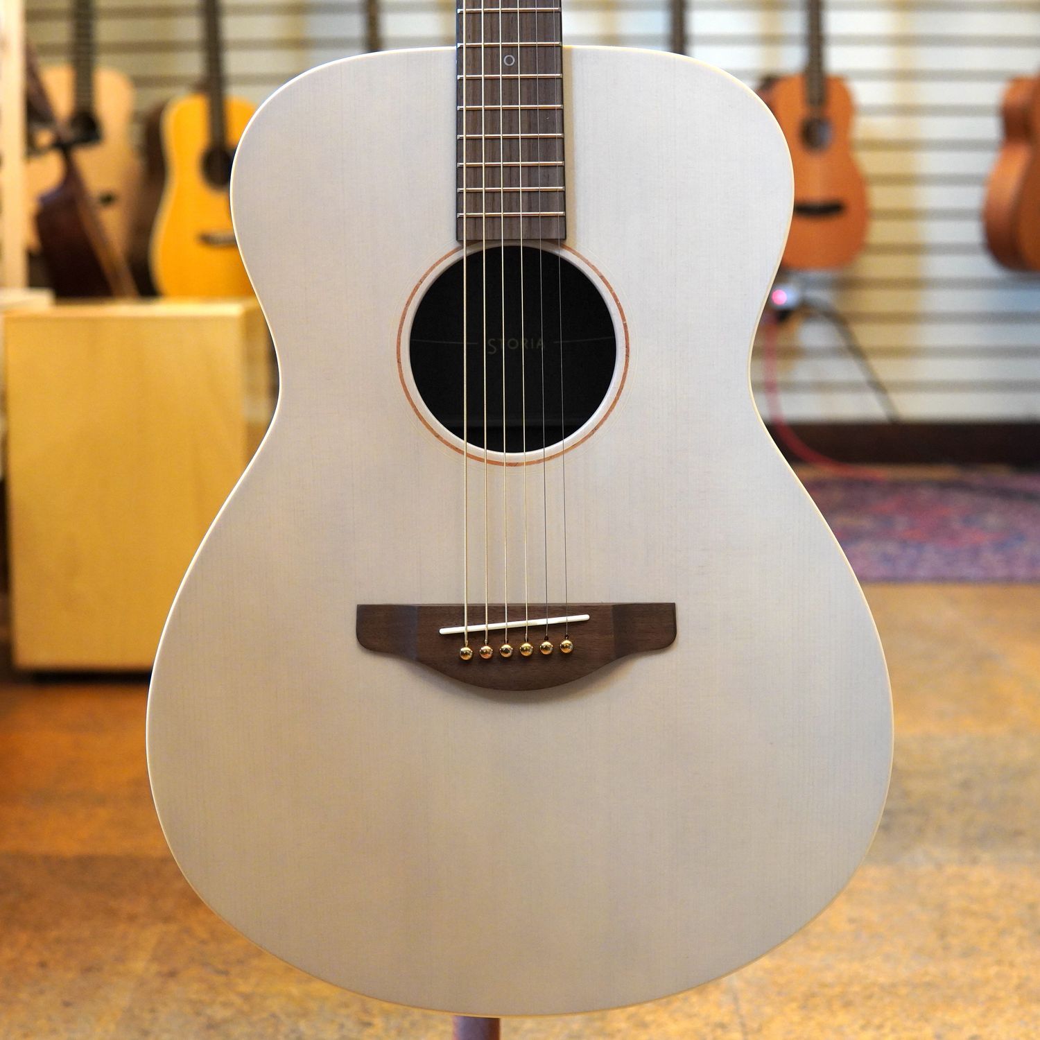 Yamaha Storia I Solid Top Concert Acoustic-Electric Guitar Satin White