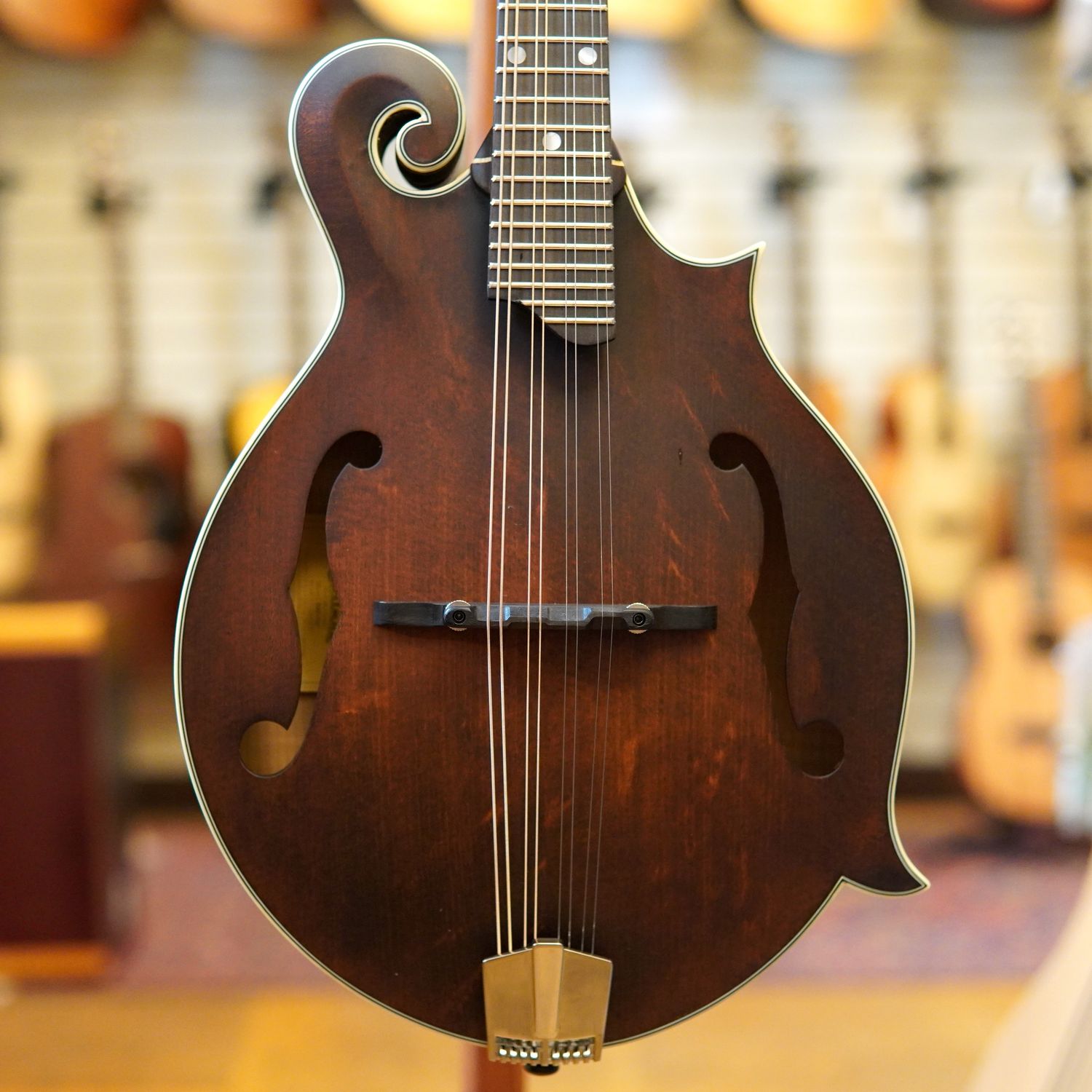 Eastman MD315 F-Style Mandolin Classic Finish w/Padded Gig Bag
