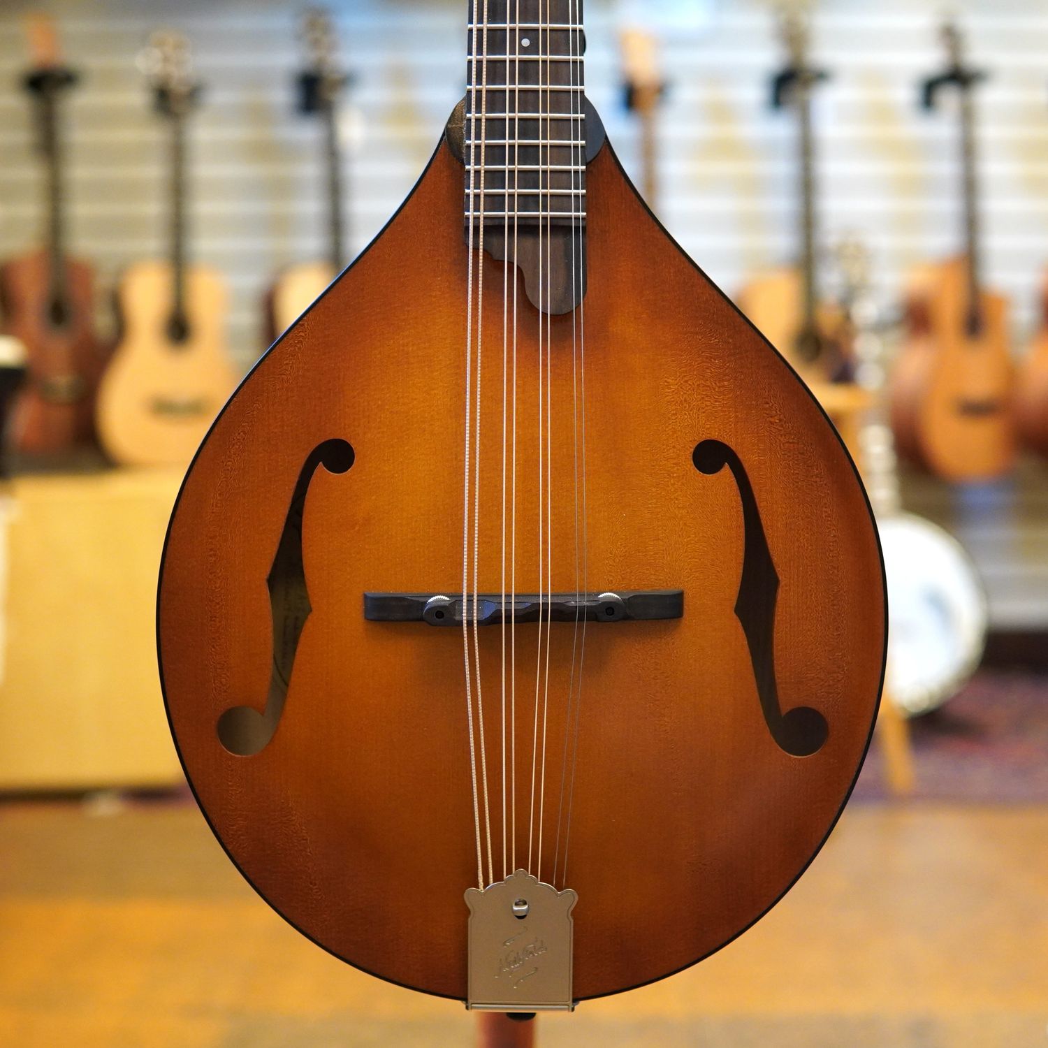Northfield NFO-AT3 Wavelength Short-Scale Archtop Octave Mandolin Ox Amber w/Padded Gig Bag