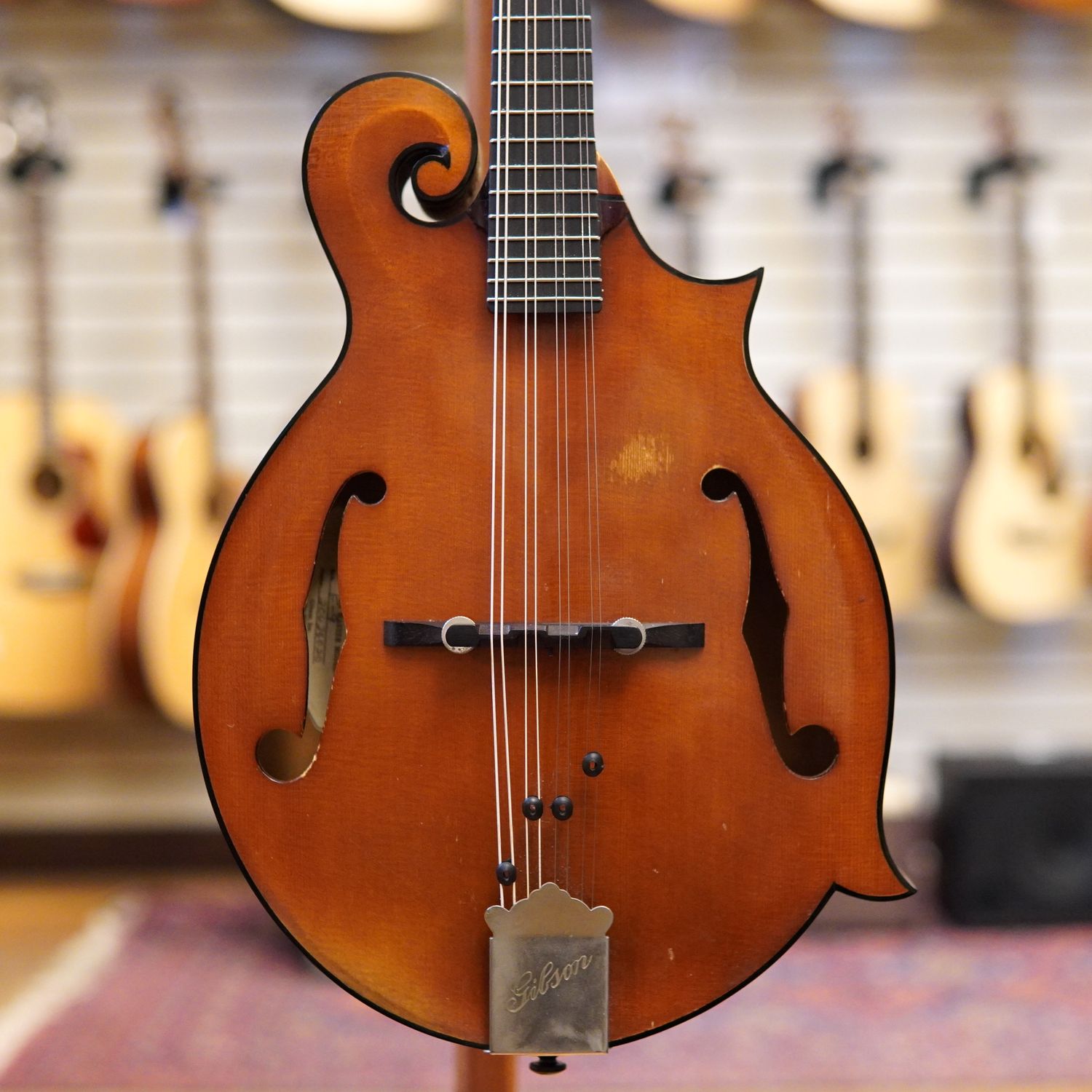 Gibson F9 Master Model F-Style Mandolin 2002 Amber Top w/Hard Case