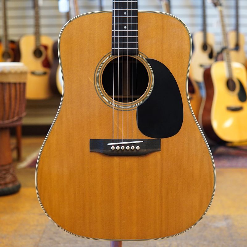 Martin D-28 Sitka Spruce/East Indian Rosewood Dreadnought Acoustic Guitar 1971 w/Hard Case