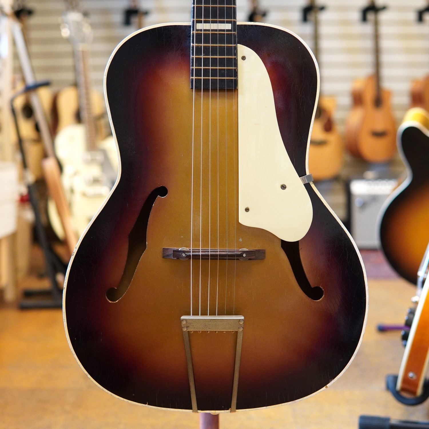 Lee Gibbs USA Concertone Archtop Acoustic Guitar Late 1950s Gold Burst w/Chipboard Case