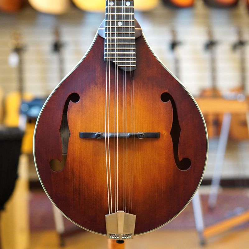Eastman MD305 Adirondack Top Wide-Nut A-Style Mandolin Amberburst w/Padded Gig Bag