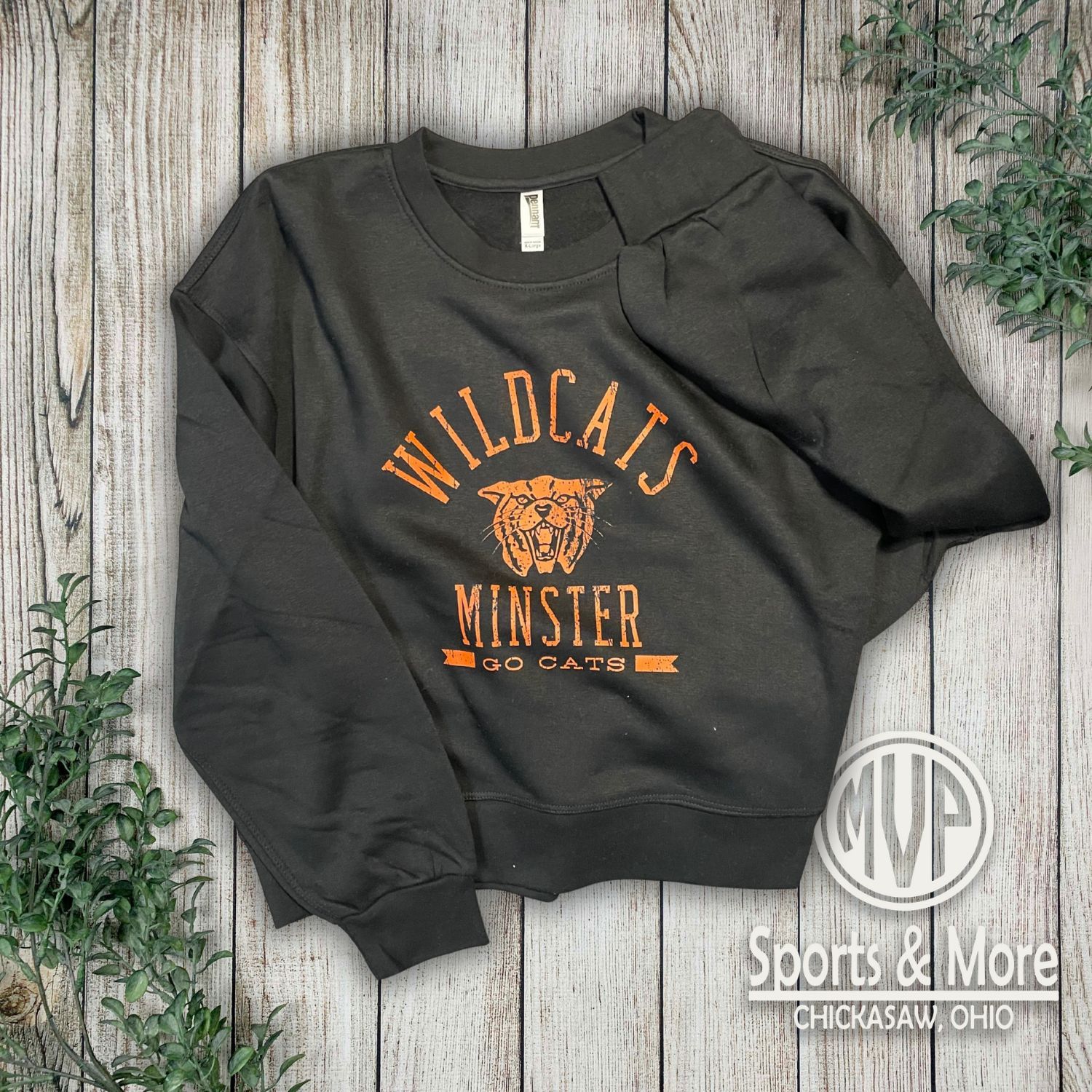 Pennant Women&#39;s Standard Waist Length Crewneck - Minster - 5475