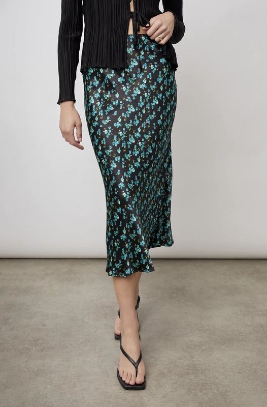 924-271-5119 SKIRT