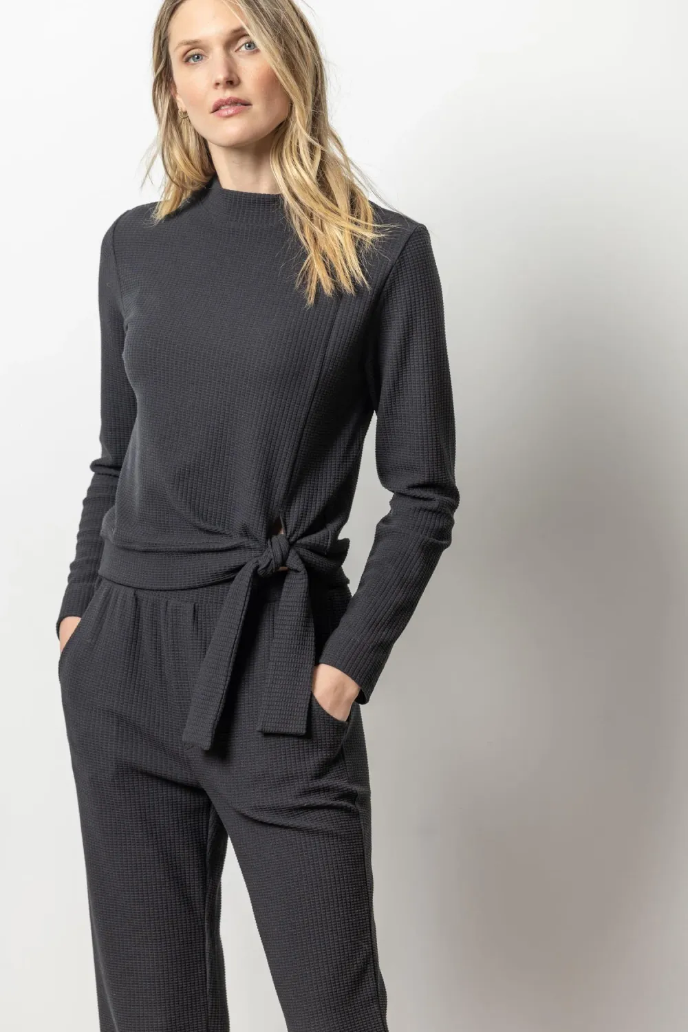 PA2695 TIE WAIST MOCK NECK TOP