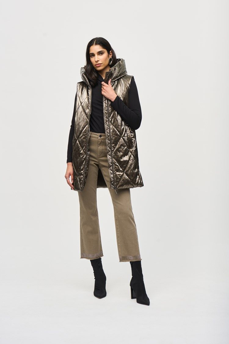 243940 Quilted Hooded Puffer Vest