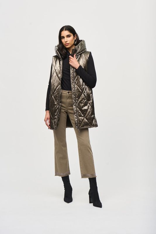 243940 Quilted Hooded Puffer Vest