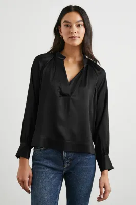 924-686B-001  WYNNA TOP (+2 colours)