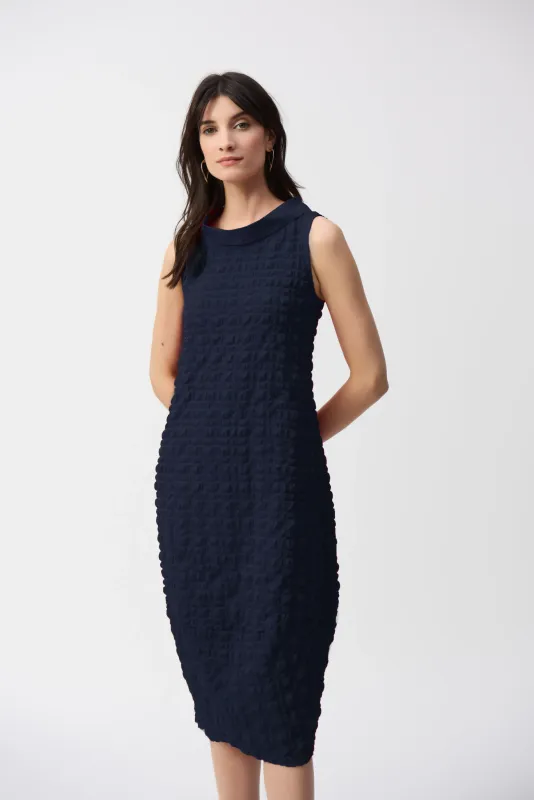 241204Textured Woven Sleeveless Cocoon Dress