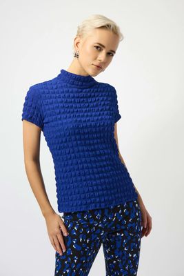 253256 Textured Knit Fitted Top
