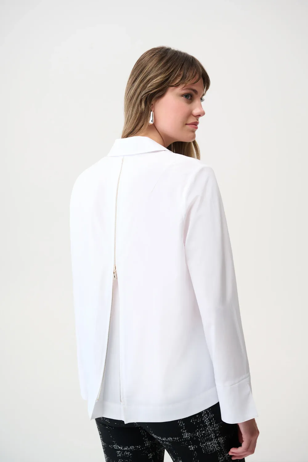 253923 Stretch Poplin Button-Front Blouse with Zipper Accent