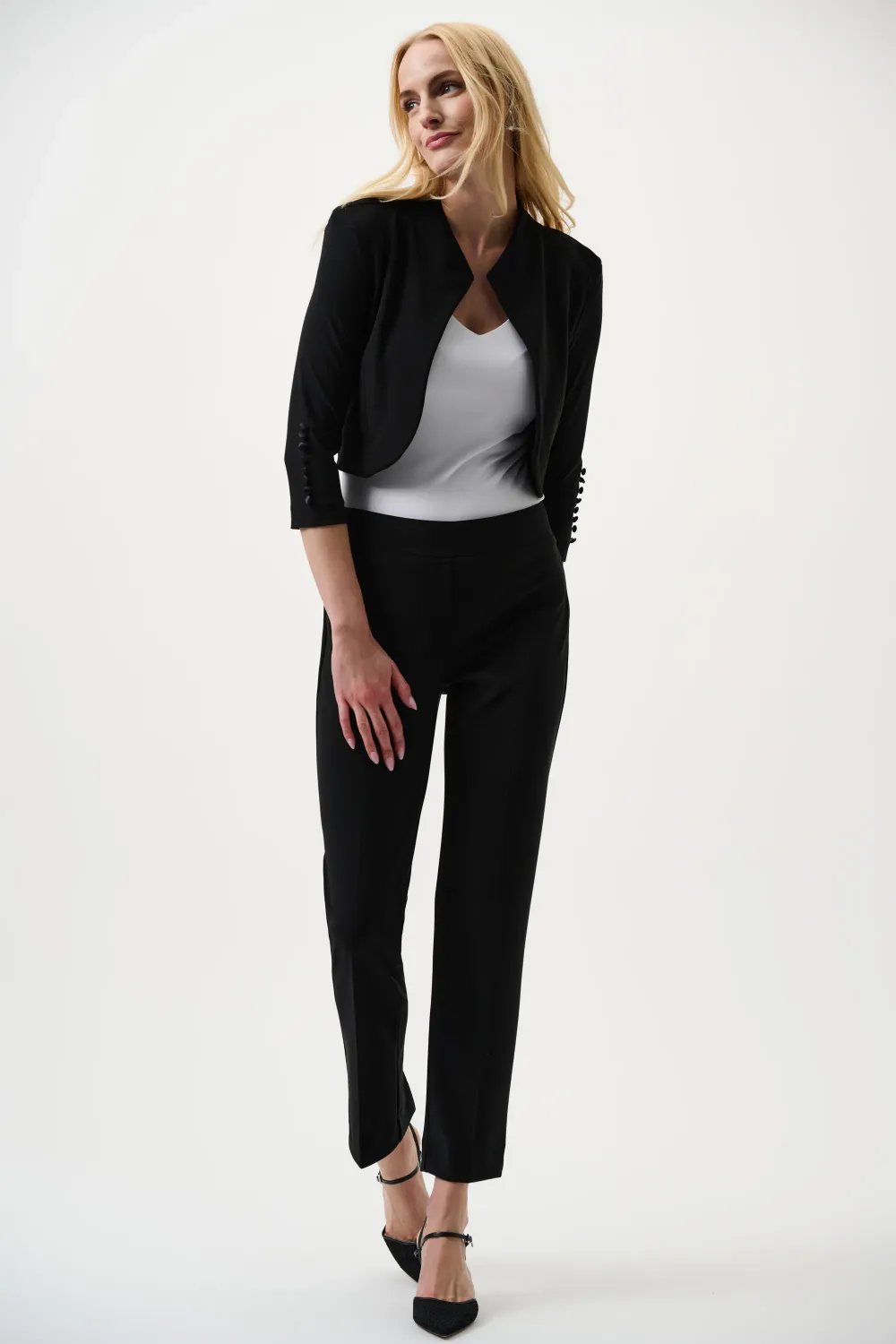 143105 Classic Straight Pant