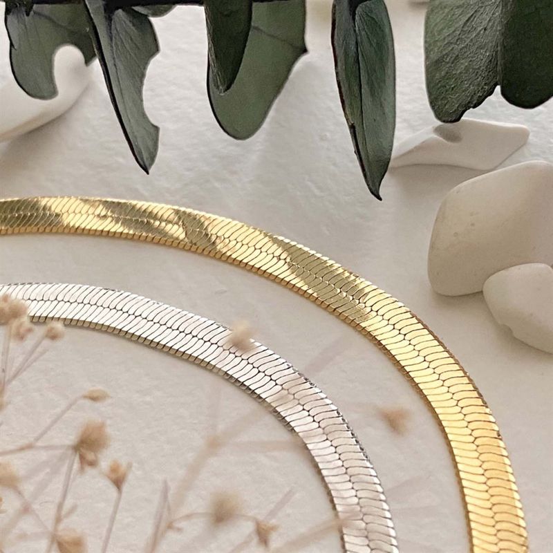Pika &amp; Bear “Nirah” Snake Chain Necklace in Gold