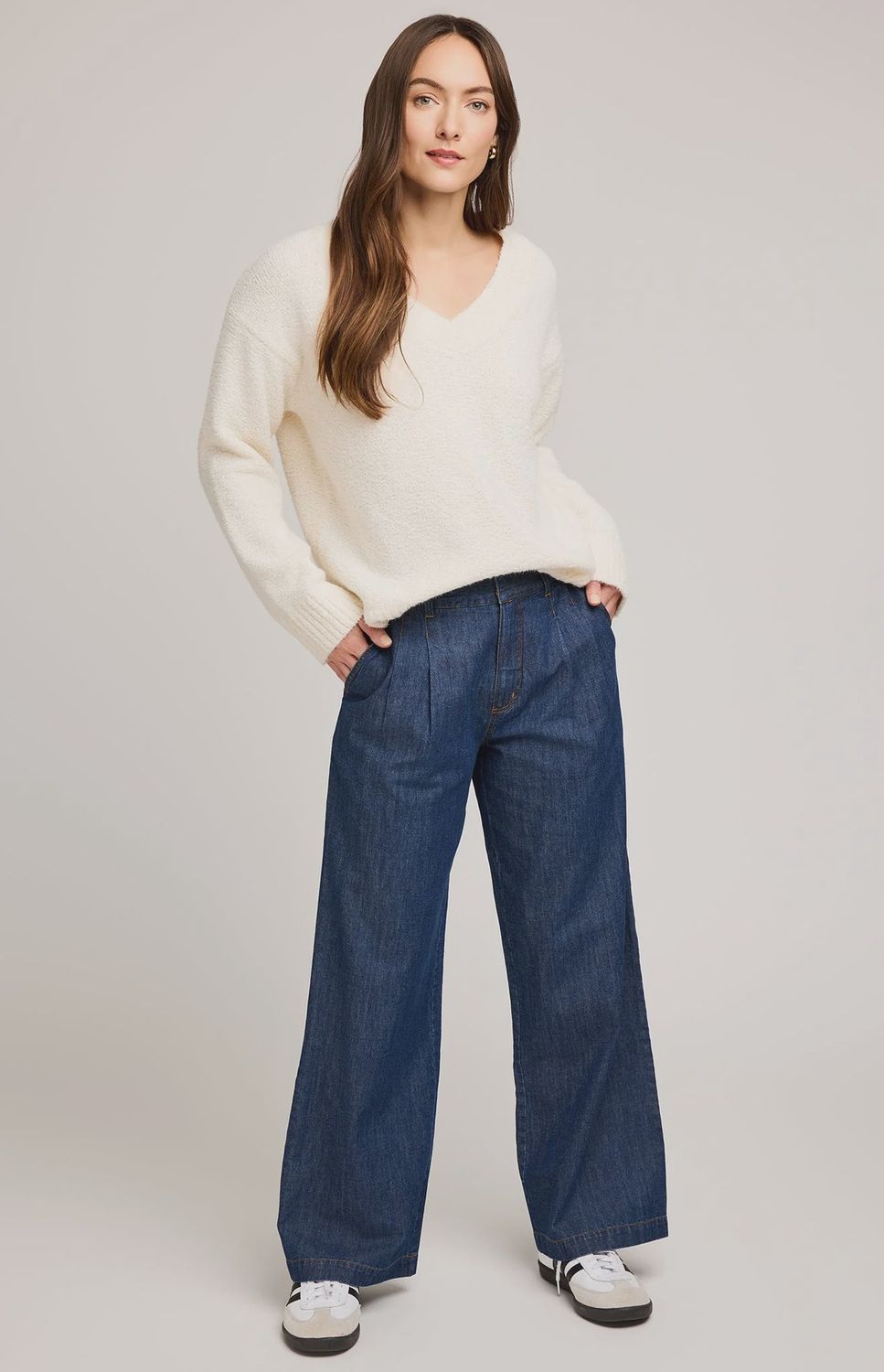 GF Tilda V-Neck Sweater in Cream, Size: XS