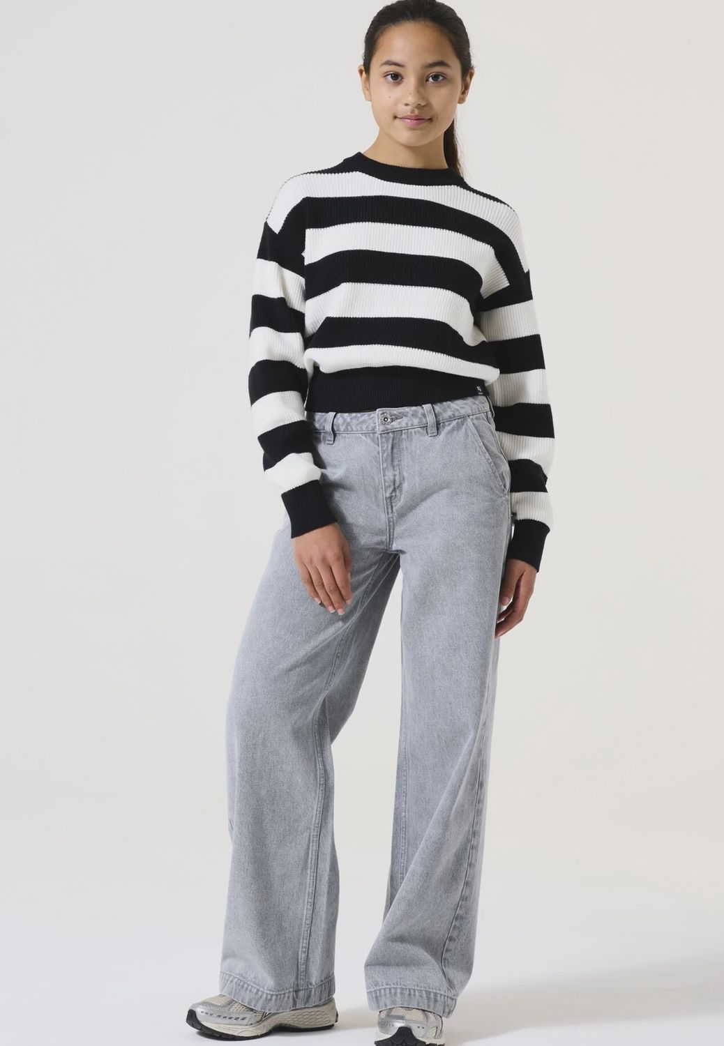 Garcia/Z2020/Girls Pullover Sweater/Black &amp; Cream