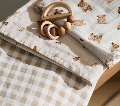 Blankets &amp; Swaddles