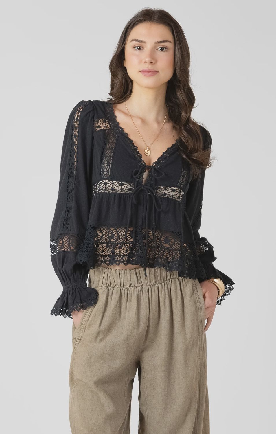 Dex/Mixed Fabric Lace Trim Top/Black