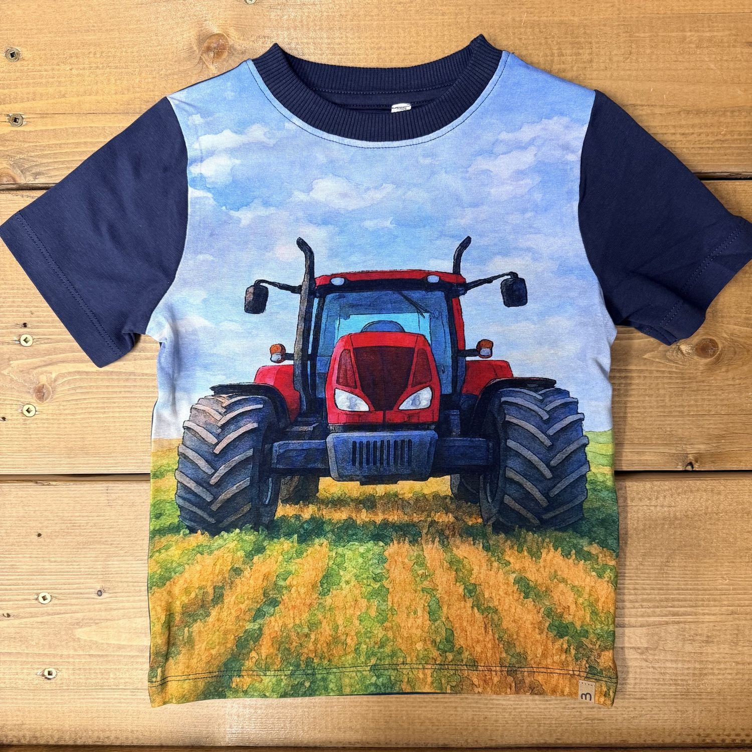 Minymo/Tee SS/Large Red Tractor/Navy