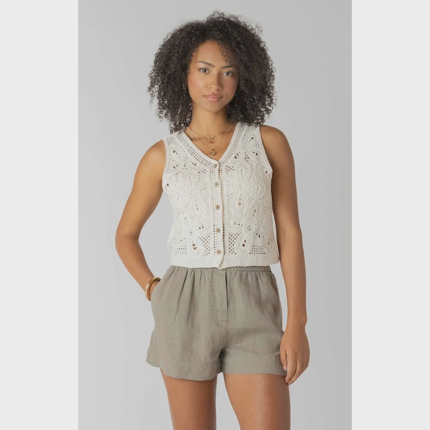 Room 34/Crochet Buttoned Vest/Cream