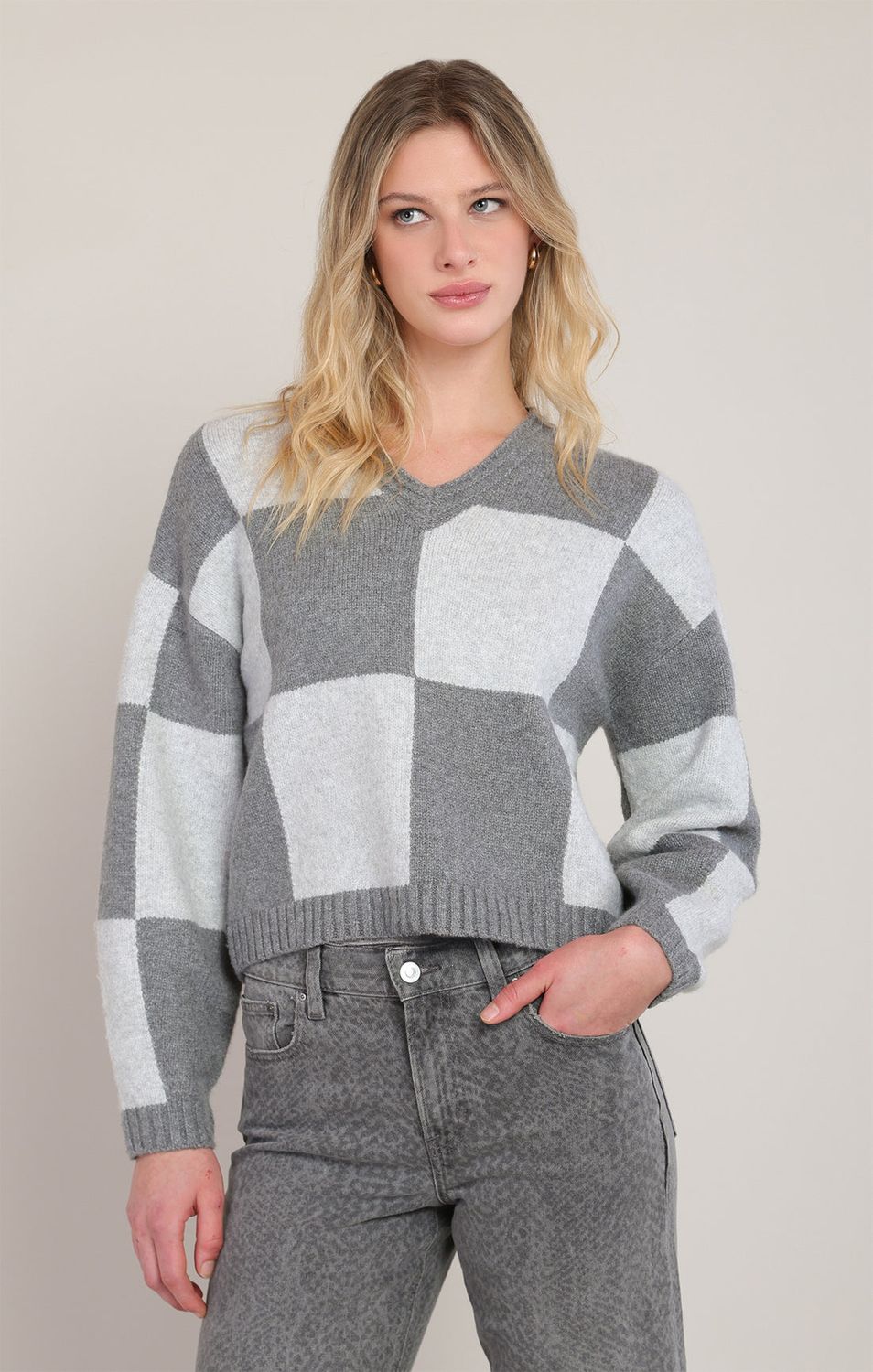 Dex / Colorblock Sweater / Heather Grey Block