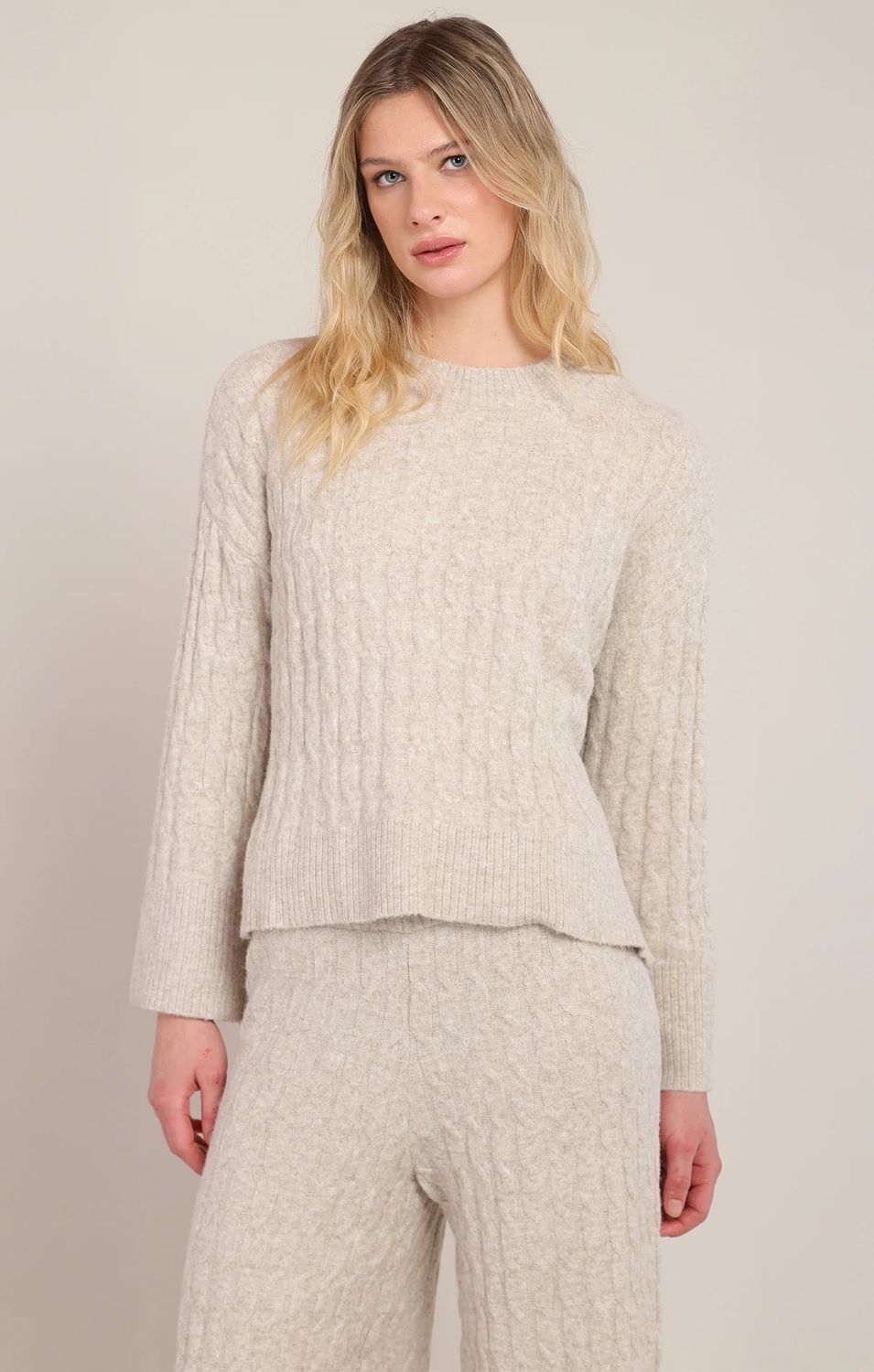 Room 34 / Cable Knit Sweater / Beige