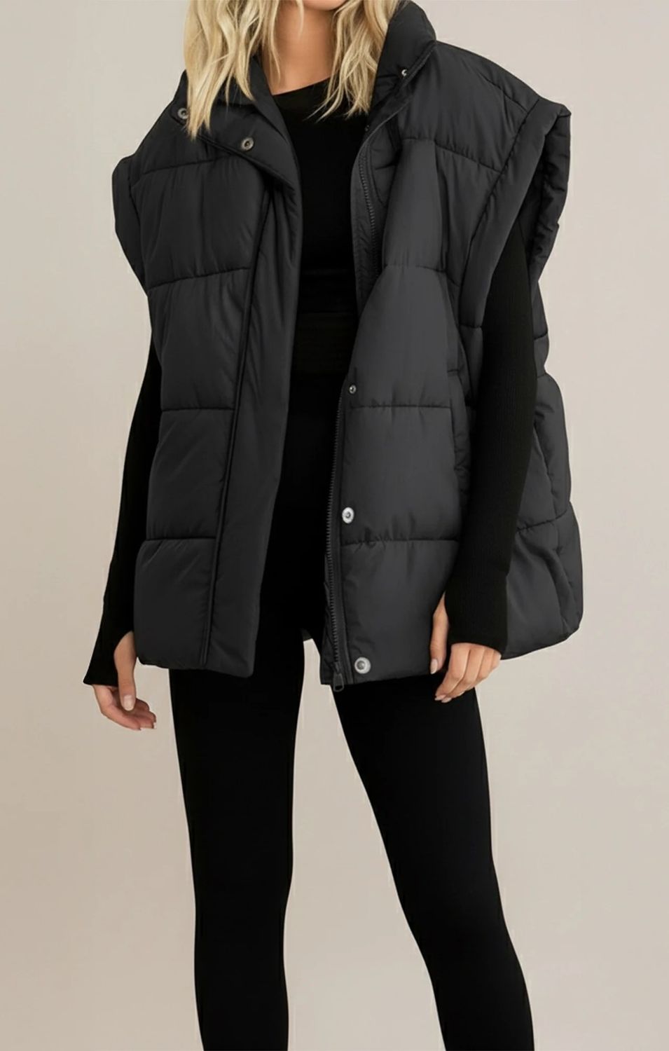Room 34 / Quilted Boxy Vest / Black