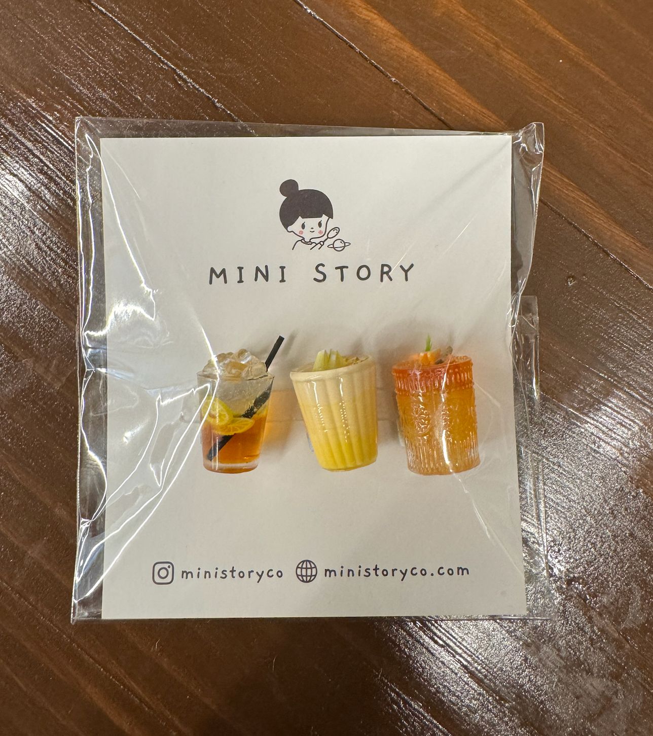 Mini Story Cocktail Magnets