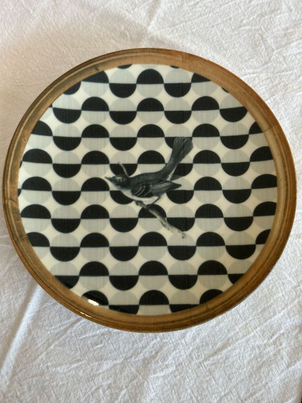Assiette en porcelaine motif oiseau
