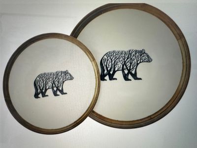 Lot de 2 ASSIETTES EN PORCELAINE BLANCHE "ARBRE" FLAMANT