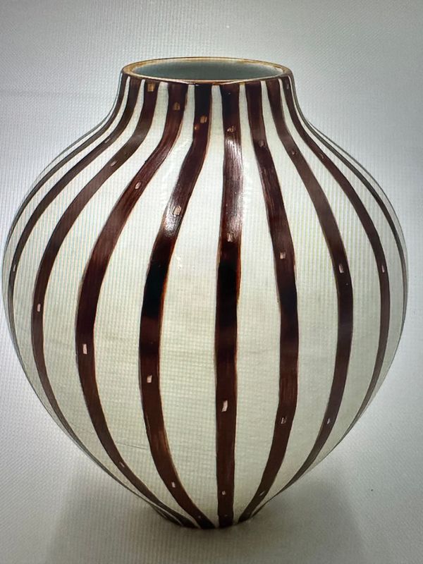 Vase PORCELAINE rayé Blanc et Marron "FLAMANT"